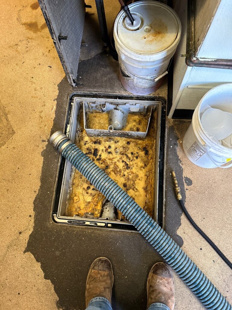 9.4.2024 grease trap before
